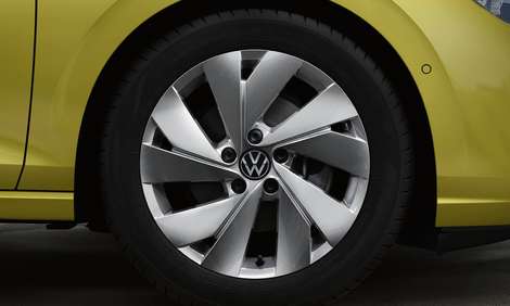 Фото Volkswagen Golf